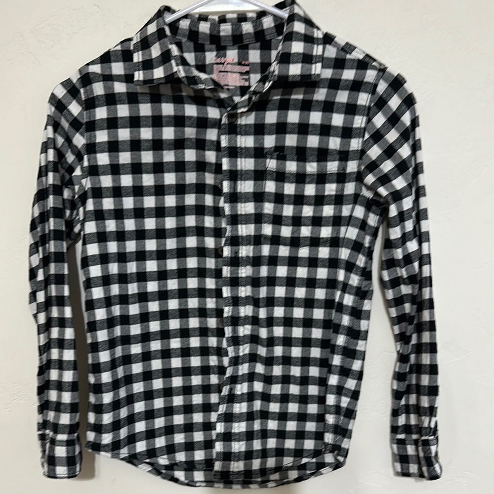 Cat & Jack  Black and White Checkered Shirt Youth Size M (8)